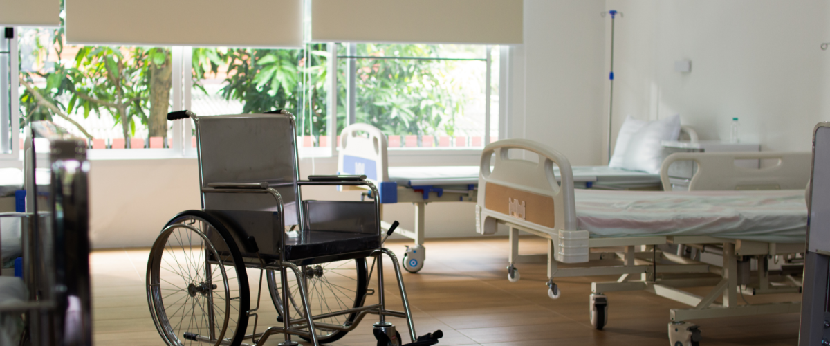 מדריך מקיף לדיור בגיל השלישי בישראל: דיור מוגן, בתי אבות, דיור סיעודי וגיל הזהב השוואת מחירים 2025, זכויות כספיות, קריטריונים לבחירה וייעוץ מקצועי מברטה שמעוני ליווי אישי ללא עלות ☎ 077 3006194